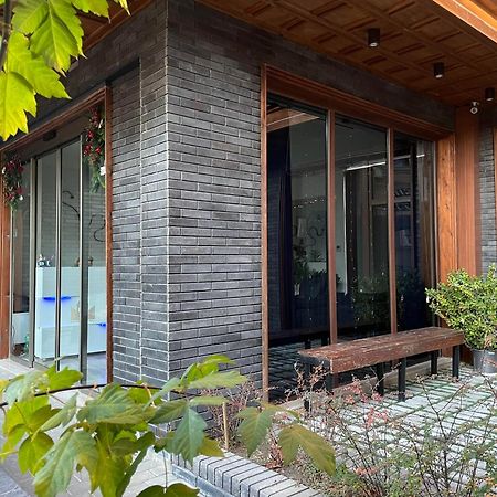 Hotel Luxin Tiflis Exterior foto