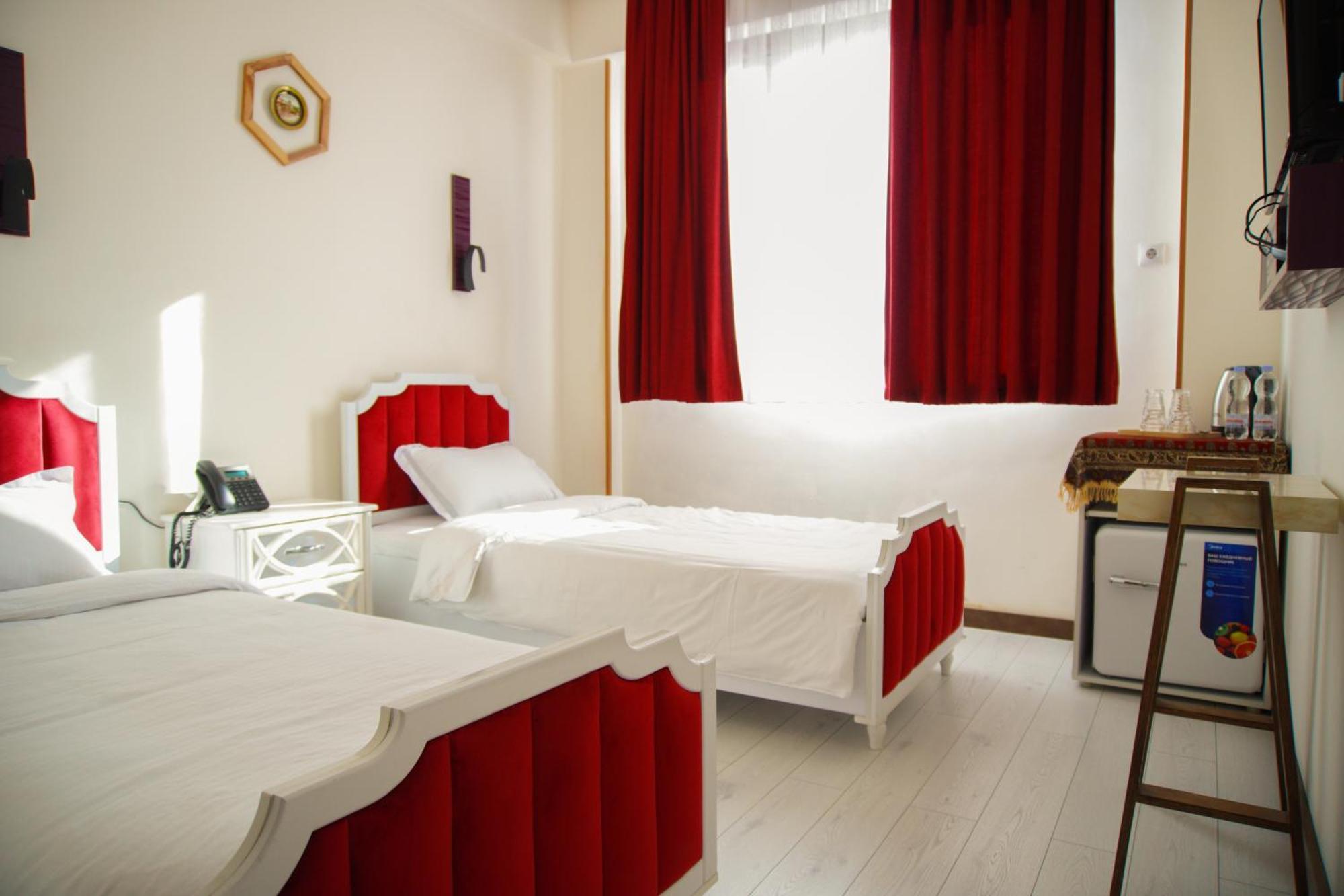Hotel Luxin Tiflis Exterior foto