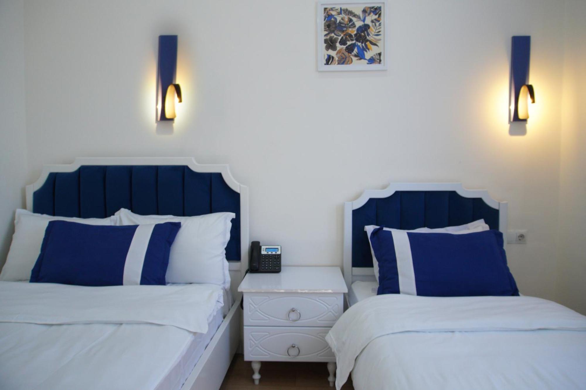 Hotel Luxin Tiflis Exterior foto